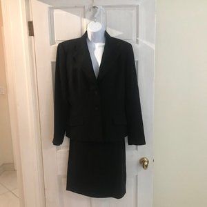 Anne Klein 2 piece Skirt Suit